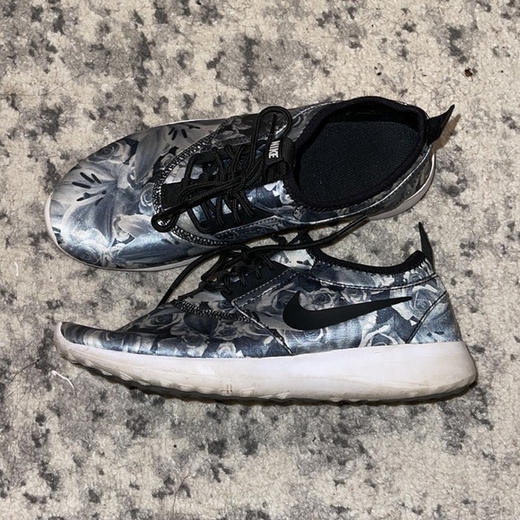 Nike Juvenate floral shoes - Picture 3 of 7